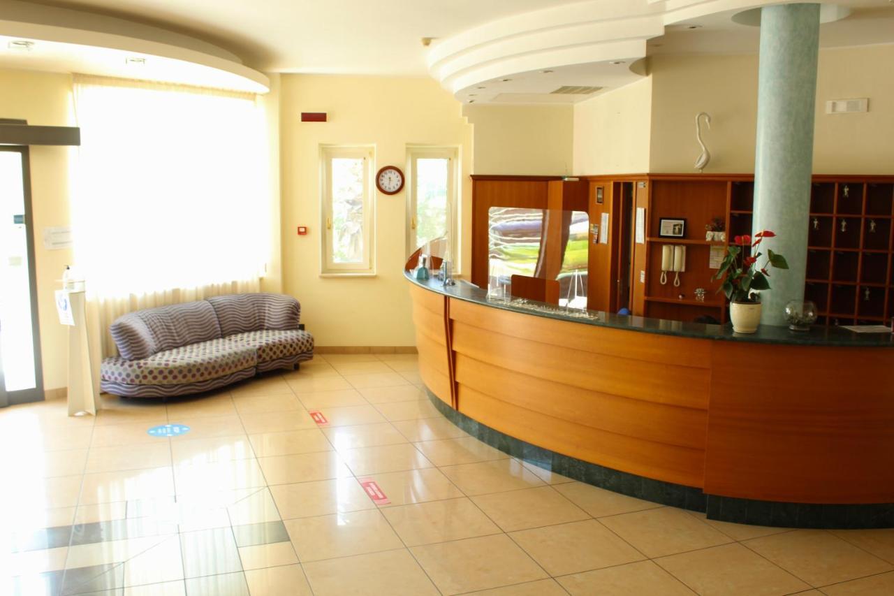 Hotel Mille Pini Marina di Ginosa Eksteriør bilde