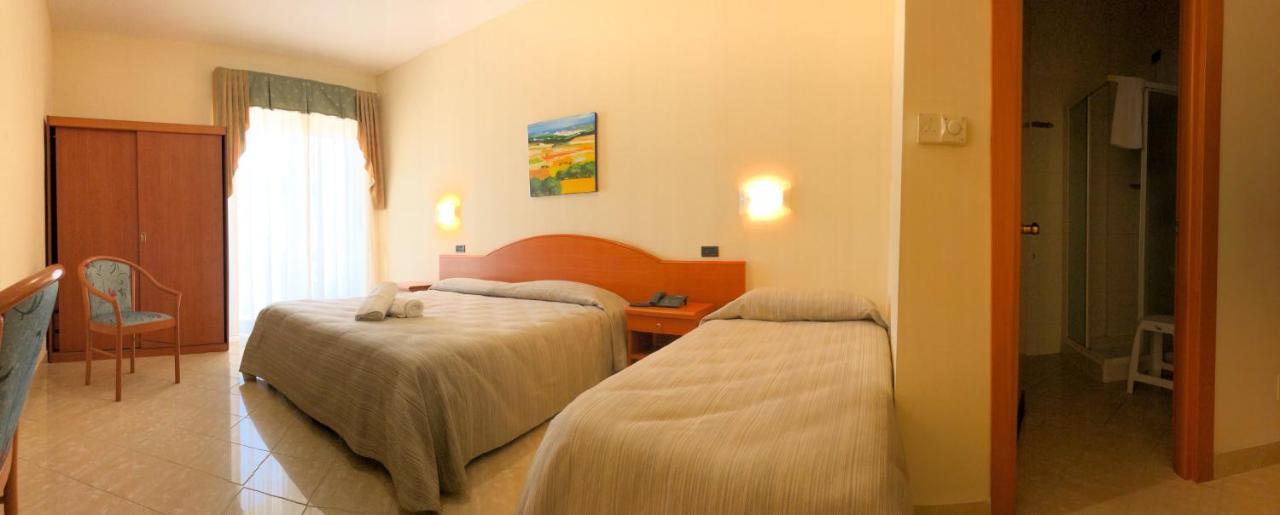 Hotel Mille Pini Marina di Ginosa Eksteriør bilde